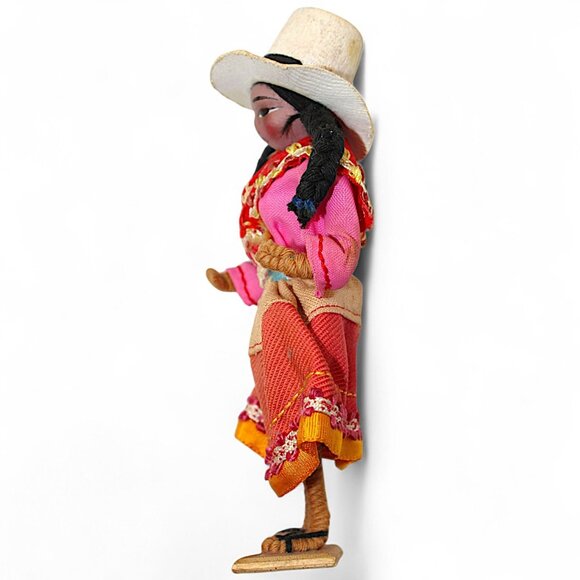 Vintage Handmade Peruvian Cloth Doll With Traditional Attire - Picture 3 of 8